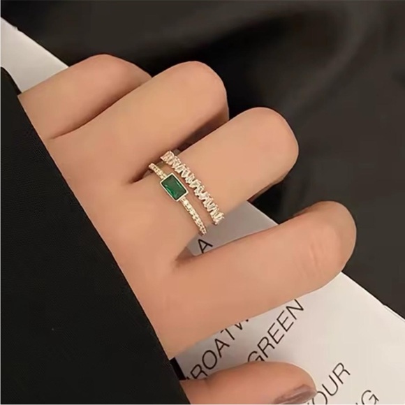 Luxe Malachite Green Adjustable Gold Ring - Picture 6 of 7